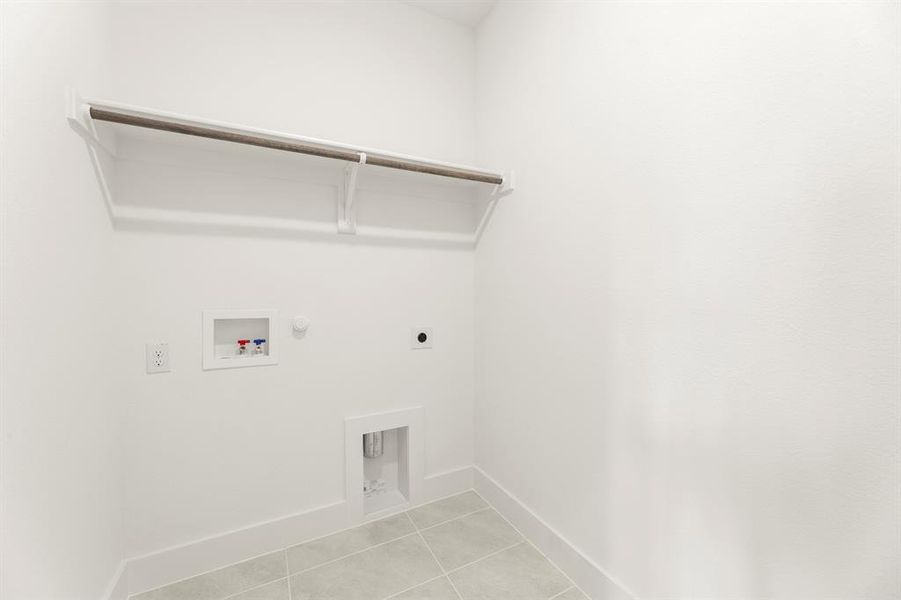 425 Curtiss - Utility