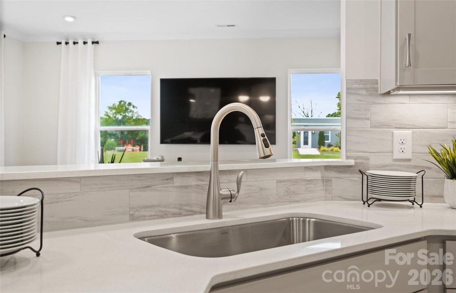 REPRESENTATION PHOTO REPRESENTATION PHOTO