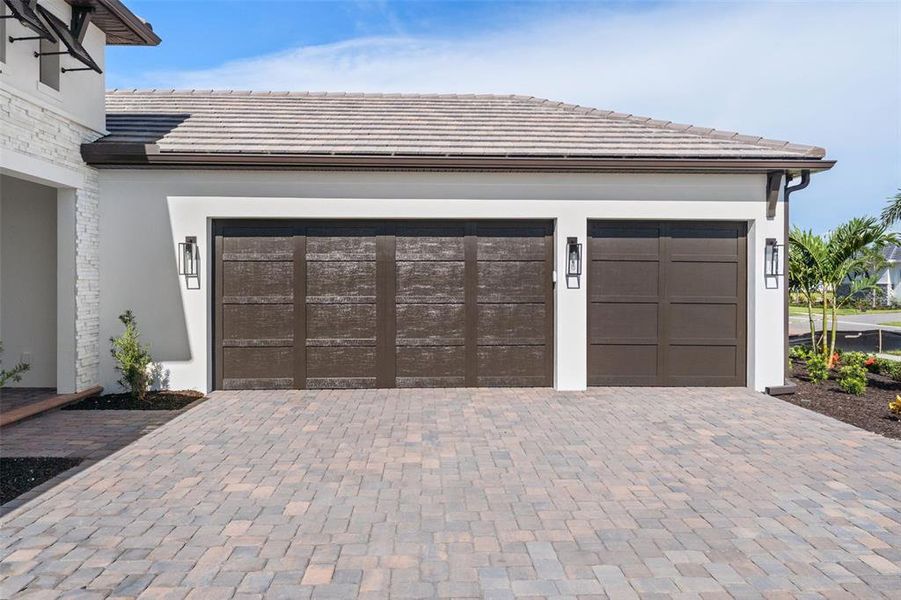 Front exterior of a new home in , Sarasota, FL, highlighting curb appeal (Image 31).
