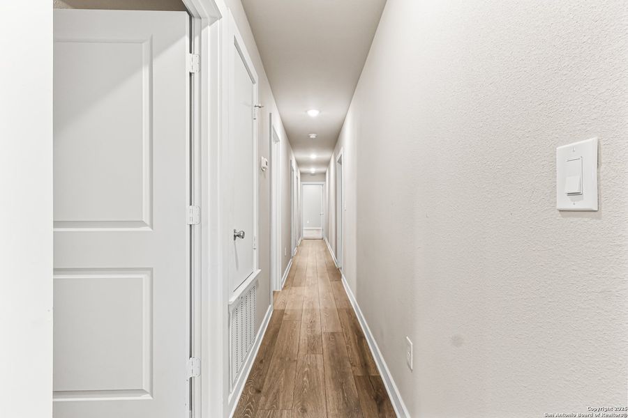 Spacious, unfurnished interior of a new home in , San Antonio (Image 22).