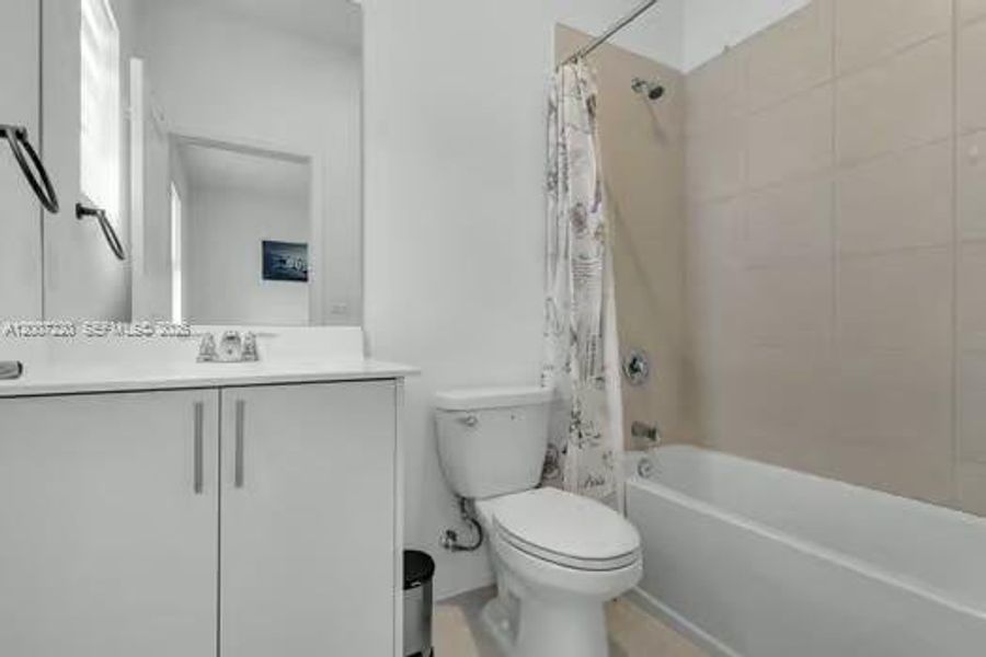 Furnished interior view inside a new home in , Homestead (Image 9).