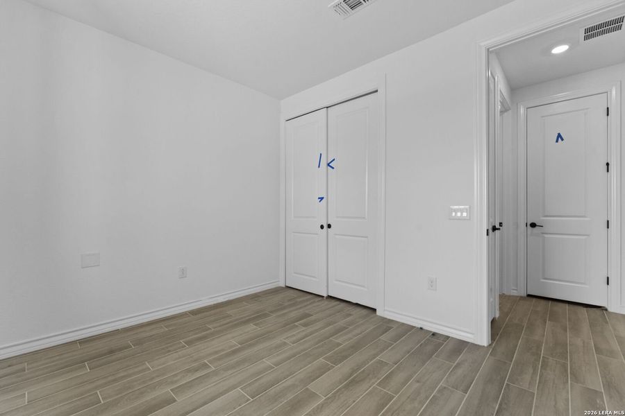 Spacious, unfurnished interior of a new home in Del Webb New Braunfels at Veramendi, New Braunfels (Image 32).