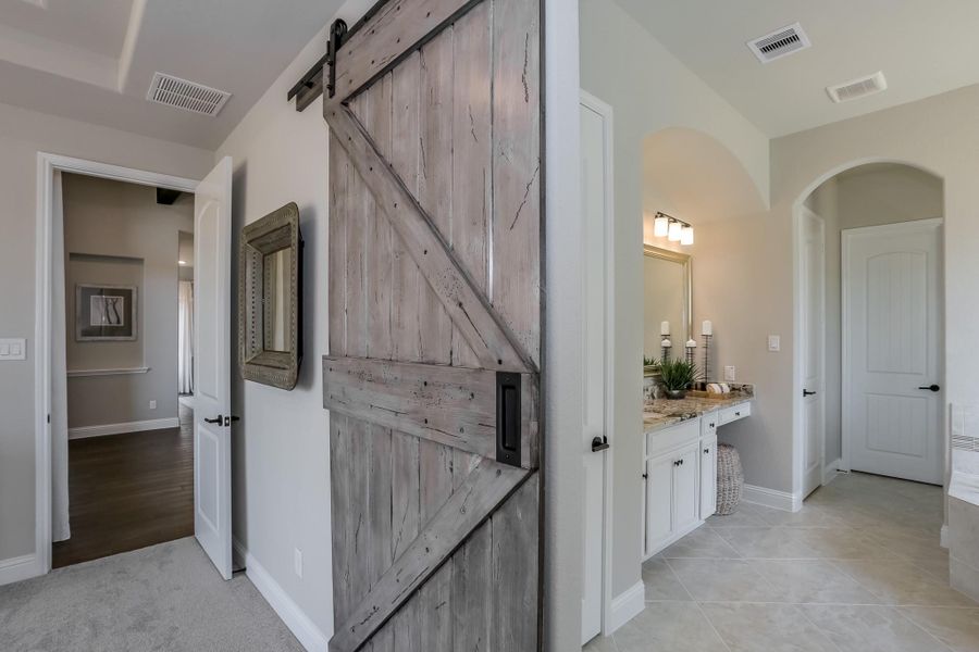 Furnished interior view inside a new home in Valencia: Hilltop Collection, Manvel (Image 24).