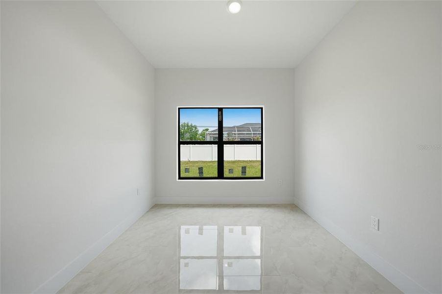 Spacious, unfurnished interior of a new home in , Englewood (Image 38).
