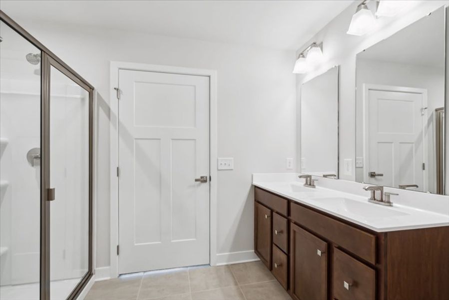 Furnished interior view inside a new home in Chapel Branch, Santee (Image 3).