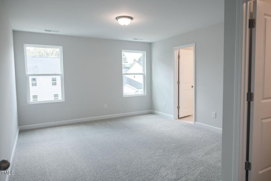 Spacious, unfurnished interior of a new home in Gregory Village, Lillington (Image 18).