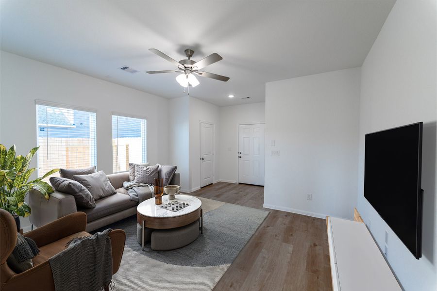 Furnished interior view inside a new home in Caney Mills, Conroe (Image 5).