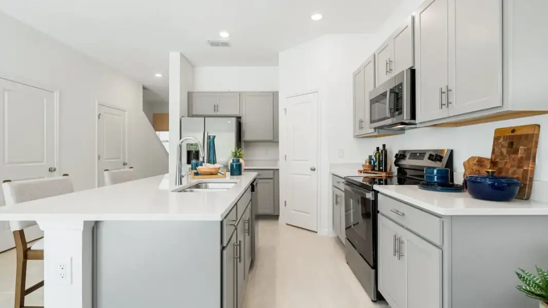 Furnished interior view inside a new home in The Towns at Tiburon, Nokomis (Image 4).