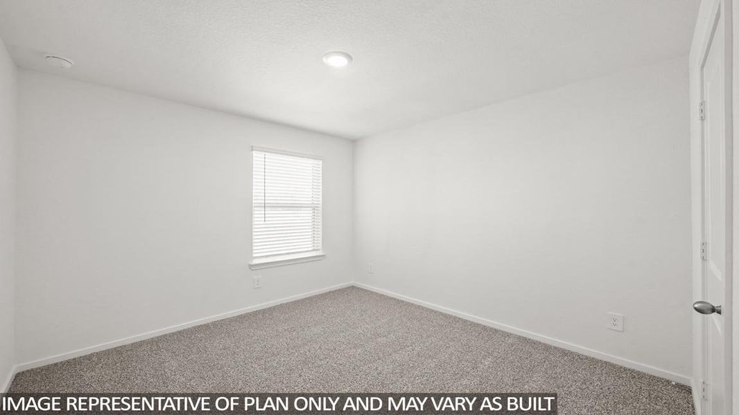 Representative unfurnished interior of a home built from the Plan X40M by D.R. Horton in Granger Pines, Conroe (Image 20).