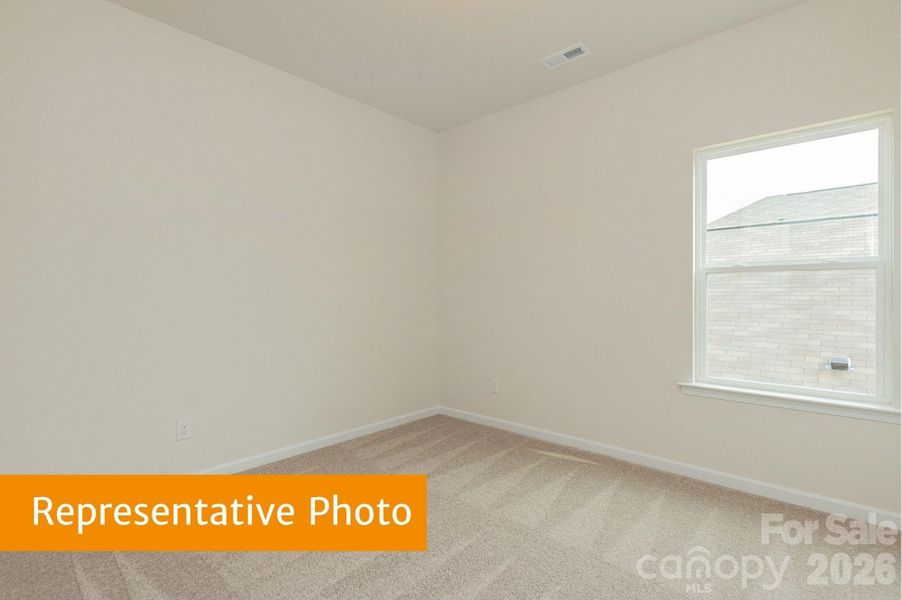 Spacious, unfurnished interior of a new home in Catawba Trace, Catawba (Image 9).