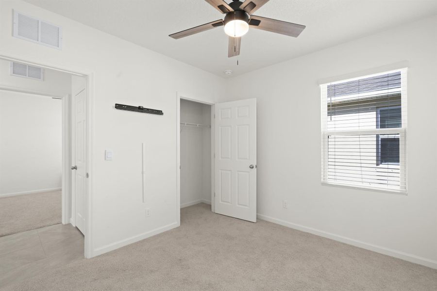 Spacious, unfurnished interior of a new home in Central Park 40s, Port St. Lucie (Image 26).