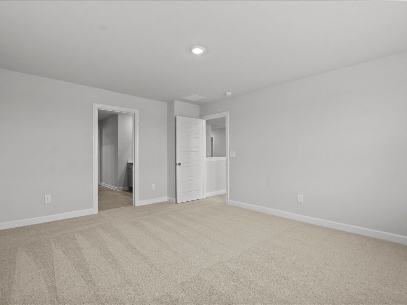 Spacious, unfurnished interior of a new home in Chatham Forest, Duncan (Image 17). Spacious, unfurnished interior of a new home in Chatham Forest, Duncan (Image 17).