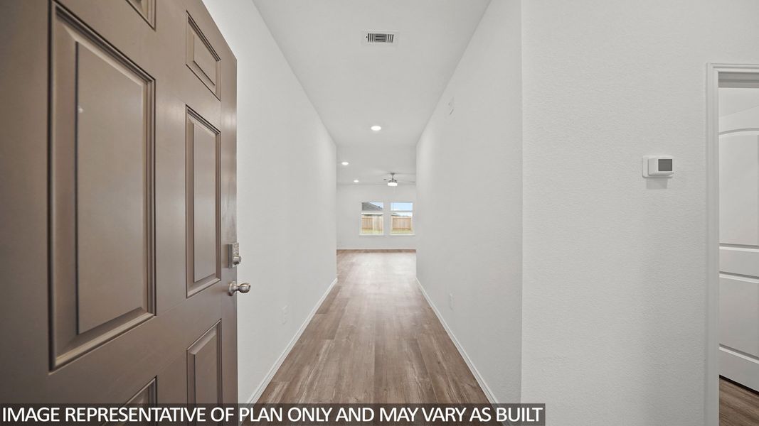 Spacious, unfurnished interior of a new home in Porters Mill, New Caney (Image 9).