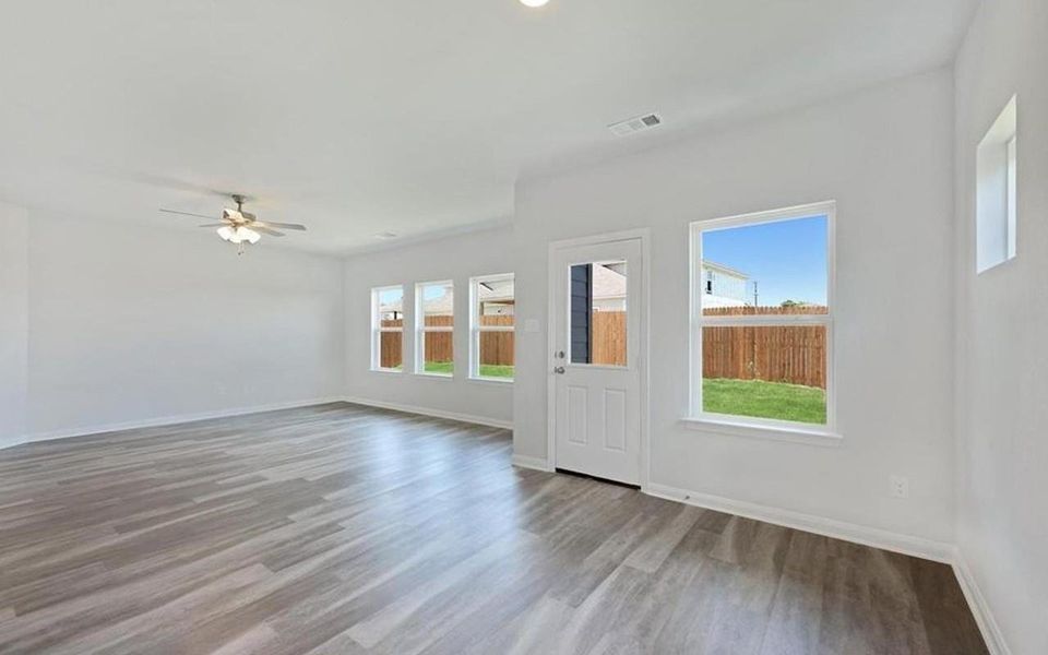 Spacious, unfurnished interior of a new home in Magnolia Springs, Montgomery (Image 15). Spacious, unfurnished interior of a new home in Magnolia Springs, Montgomery (Image 15).