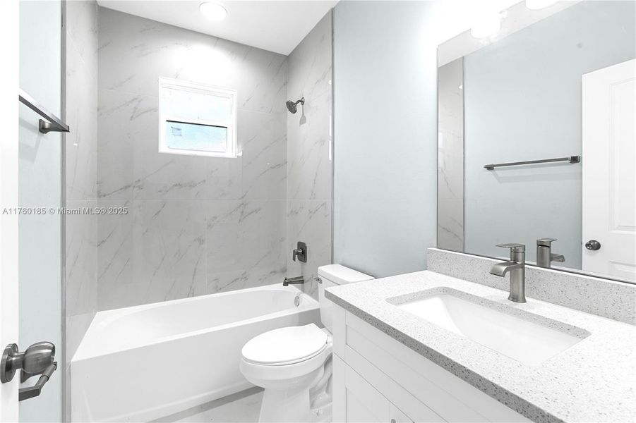 Furnished interior view inside a new home in , Lehigh Acres (Image 5).
