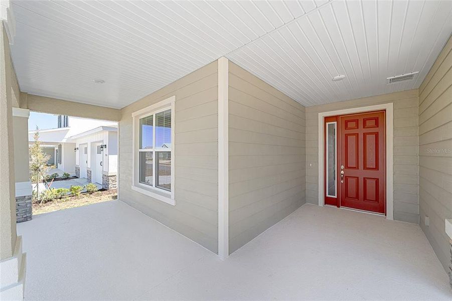 Exterior details and patio area of a home in Calesa Township, Ocala (Image 25).