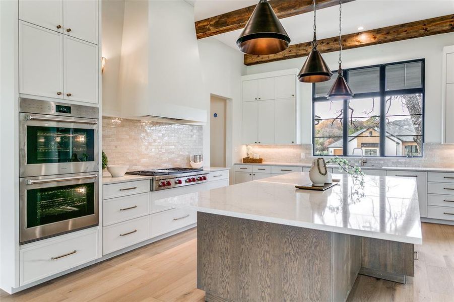 Chef's kitchen with Wolf and Subzero Appliances. Chef's kitchen with Wolf and Subzero Appliances.