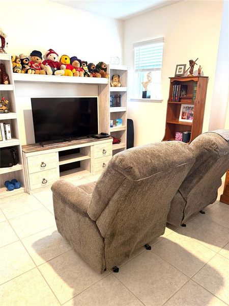 Furnished interior view inside a new home in , Mascotte (Image 3).