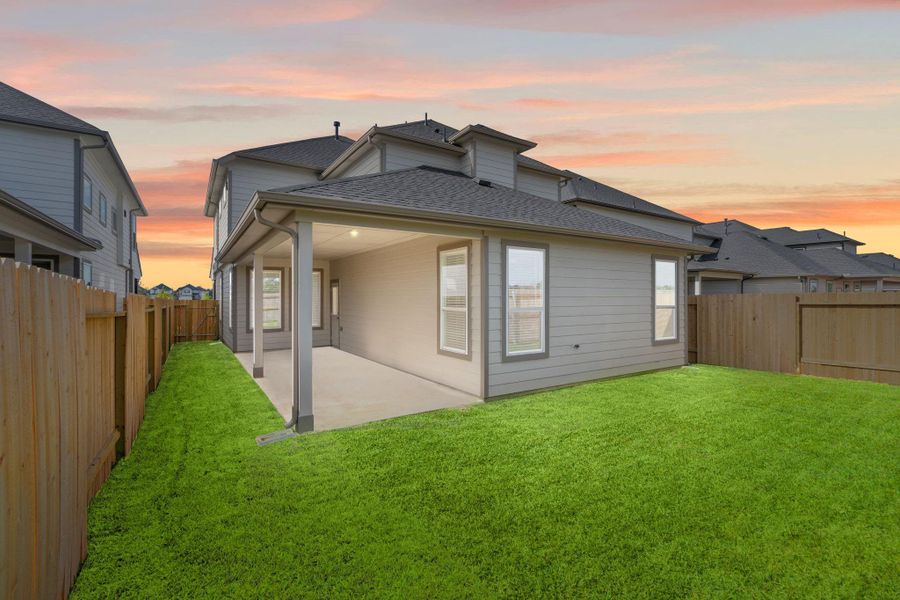 Exterior details and patio area of a home in Grand Oaks Village, Houston (Image 3). Exterior details and patio area of a home in Grand Oaks Village, Houston (Image 3).