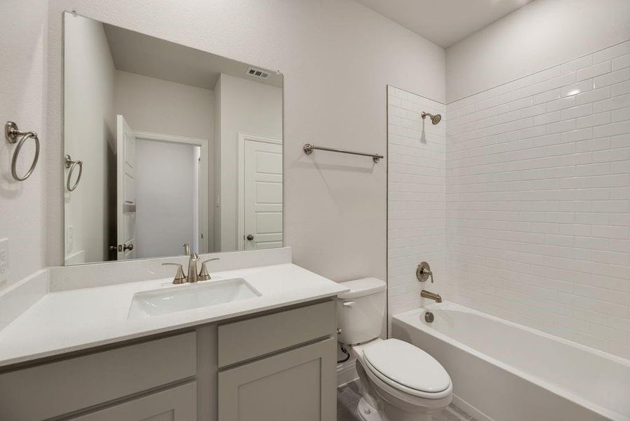 Furnished interior view inside a new home in Bayside, Rowlett (Image 12).