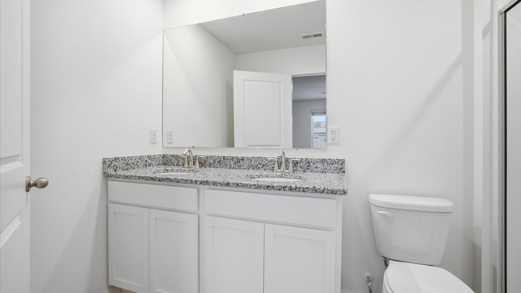 Furnished interior view inside a new home in Cherokee Crossing, Kodak (Image 7).