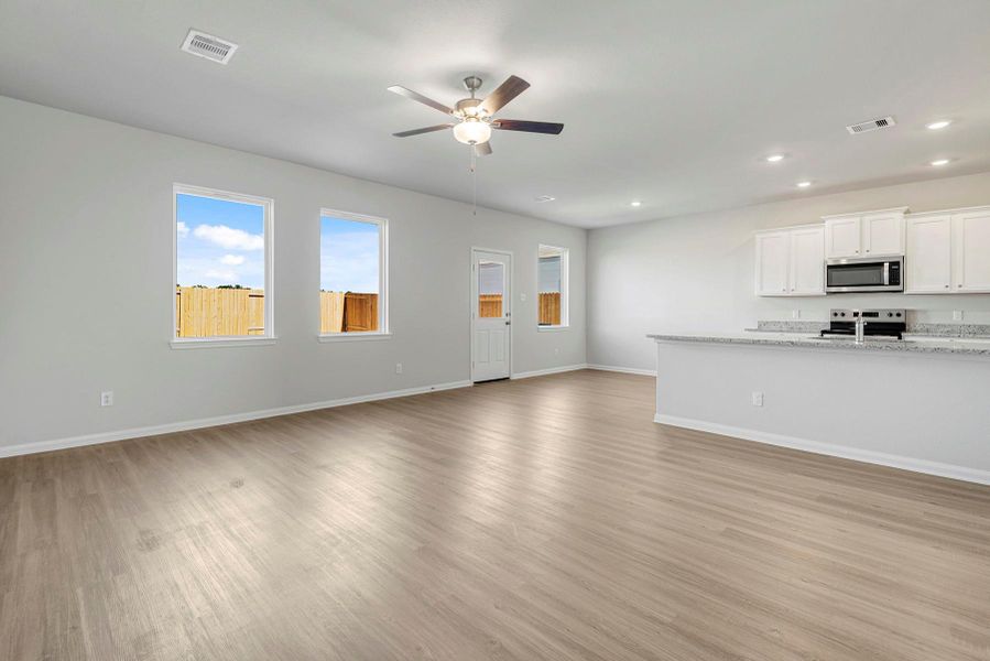 Spacious, unfurnished interior of a new home in Magnolia Woods, Magnolia (Image 5).