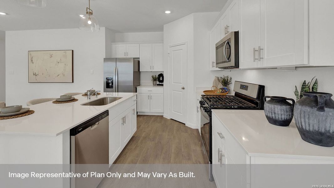 Furnished interior view inside a new home in Paramount, Kyle (Image 12).