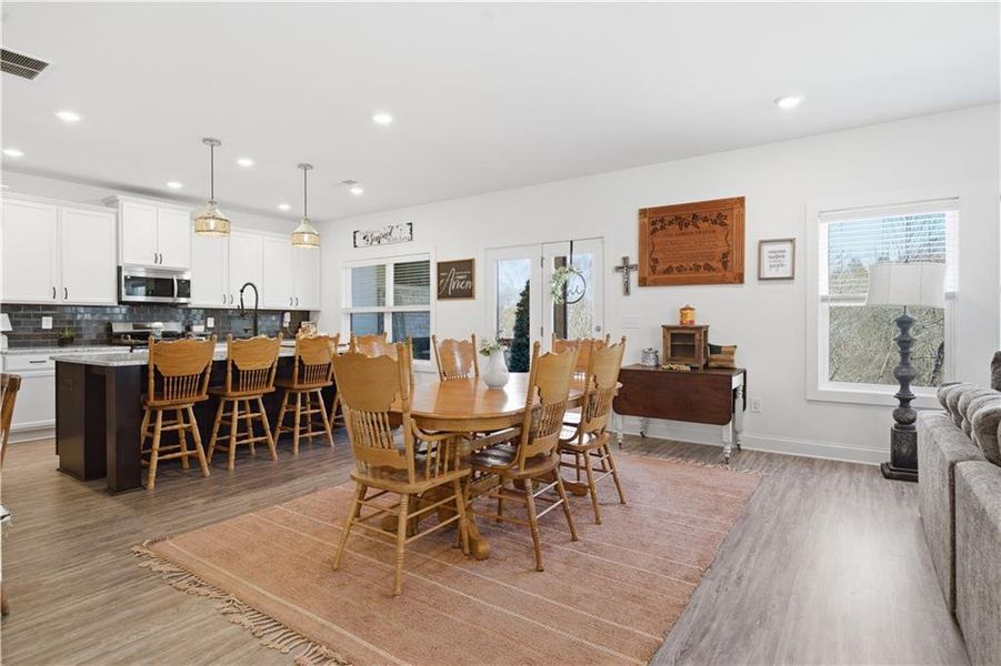Furnished interior view inside a new home in , Dallas (Image 21).