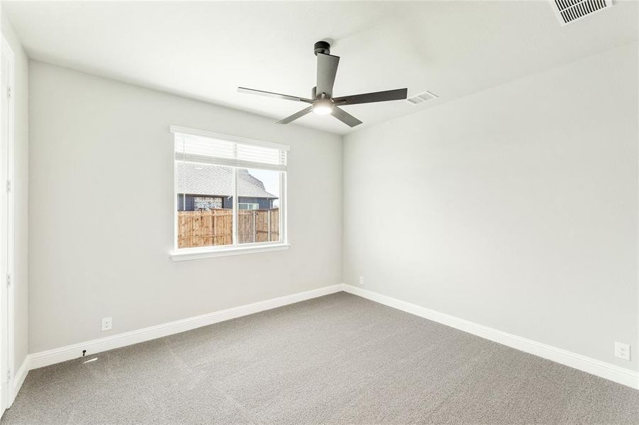 Spacious, unfurnished interior of a new home in Glenbrook, Red Oak (Image 27).