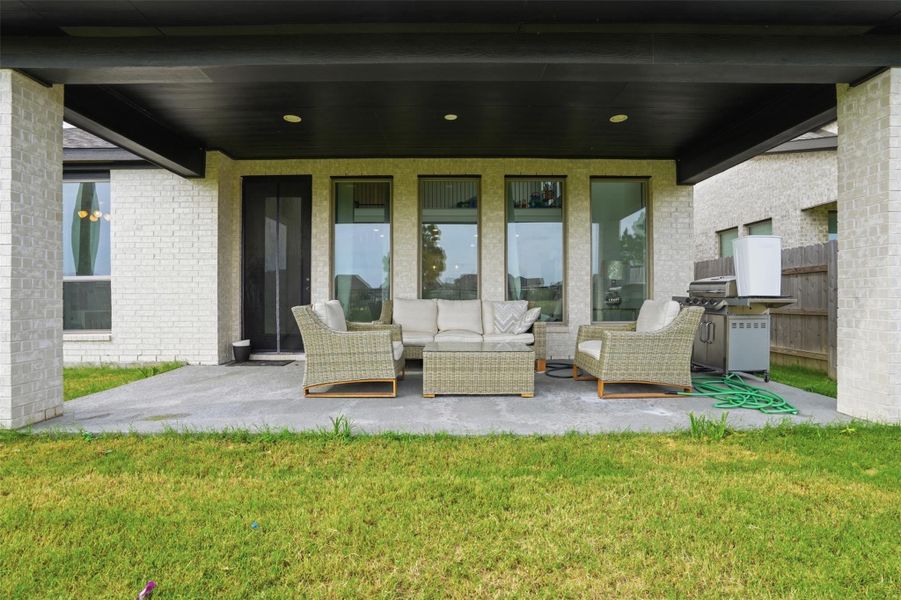 Exterior details and patio area of a home in Elyson, Katy (Image 3).