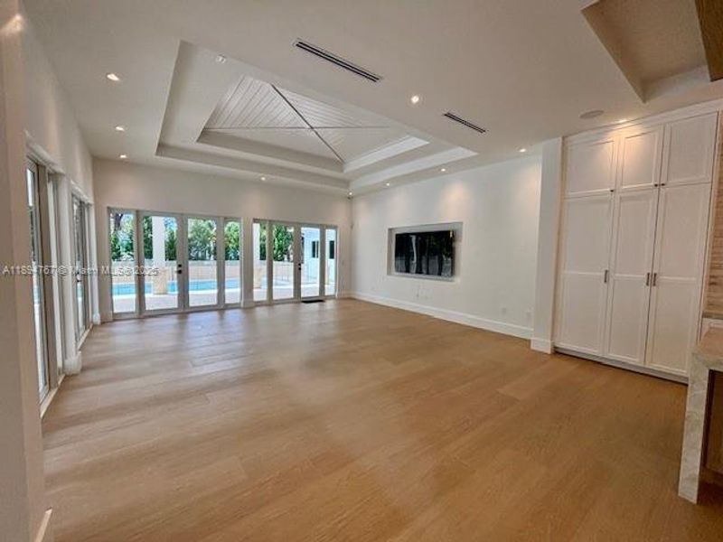 Spacious, unfurnished interior of a new home in , Pinecrest (Image 20). Spacious, unfurnished interior of a new home in , Pinecrest (Image 20).
