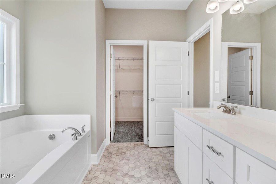 27-102 Chester Pl-26