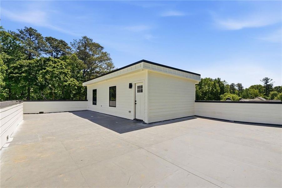 Exterior details and patio area of a home in , Roswell (Image 35).