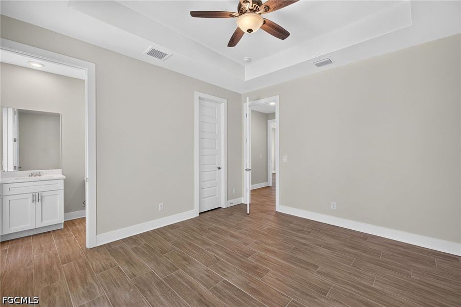 Spacious, unfurnished interior of a new home in Cape Coral, Cape Coral (Image 26). Spacious, unfurnished interior of a new home in Cape Coral, Cape Coral (Image 26).