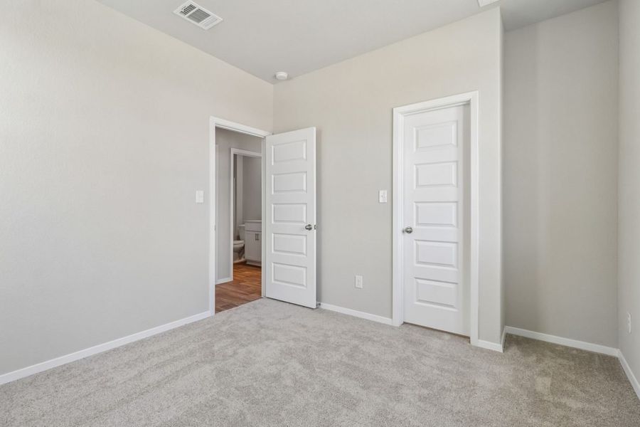 Spacious, unfurnished interior of a new home in Harvest Ridge, Elgin (Image 22). Spacious, unfurnished interior of a new home in Harvest Ridge, Elgin (Image 22).