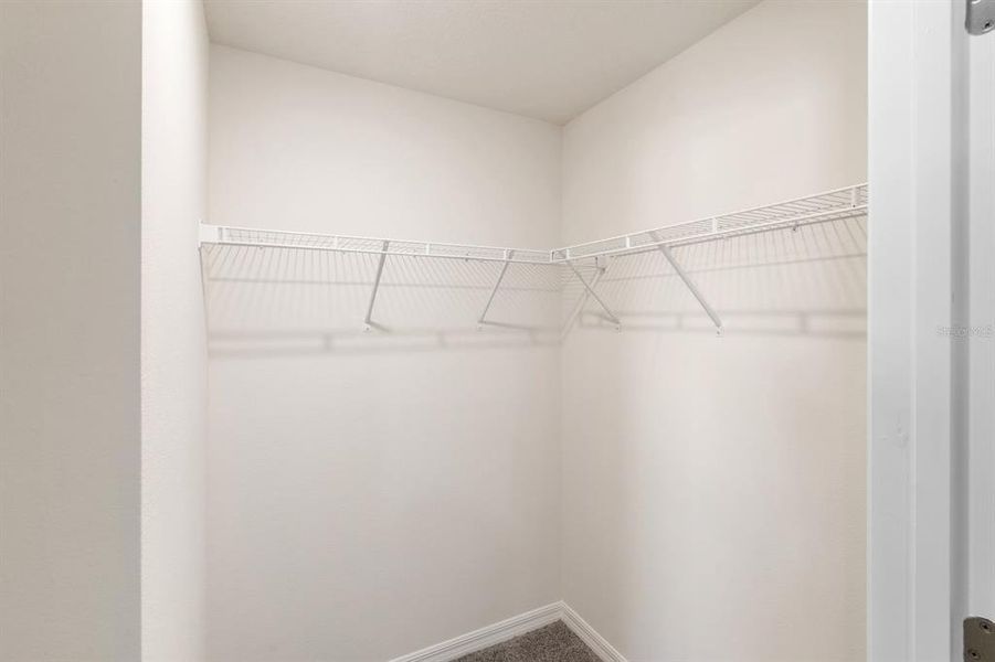 Spacious, unfurnished interior of a new home in Waterleigh, Winter Garden (Image 30).