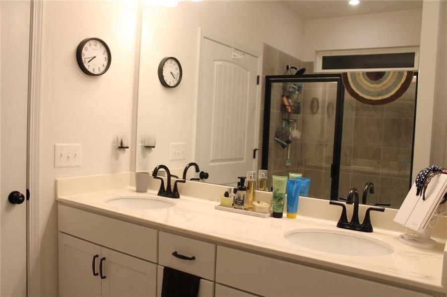 Furnished interior view inside a new home in , Cartersville (Image 13).