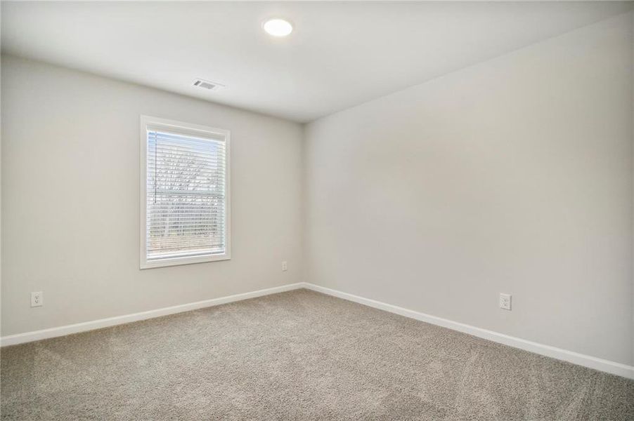 Spacious, unfurnished interior of a new home in , Auburn (Image 22).