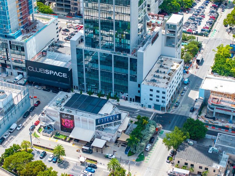 Condo located in Miami Beach, FL showcasing its design and architecture (Image 25). Condo located in Miami Beach, FL showcasing its design and architecture (Image 25).