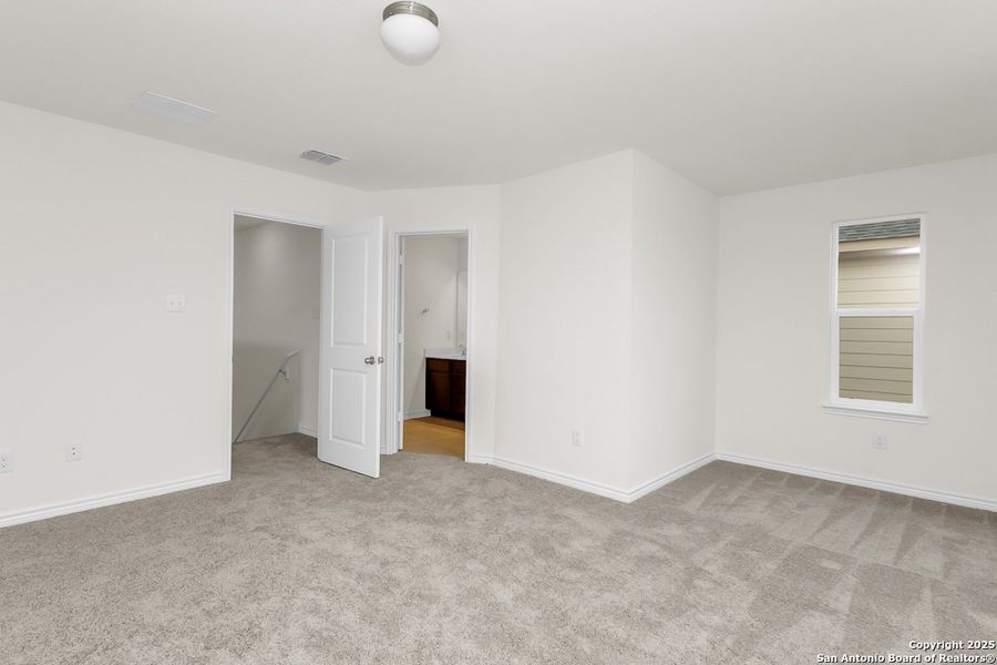 Spacious, unfurnished interior of a new home in Southton Cove, Elmendorf (Image 12).