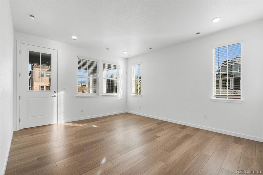 Spacious, unfurnished interior of a new home in Sterling Ranch Apex Collection, Littleton (Image 16).