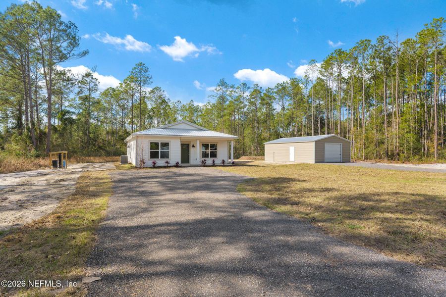 Exterior details and patio area of a home in , Hastings (Image 18).