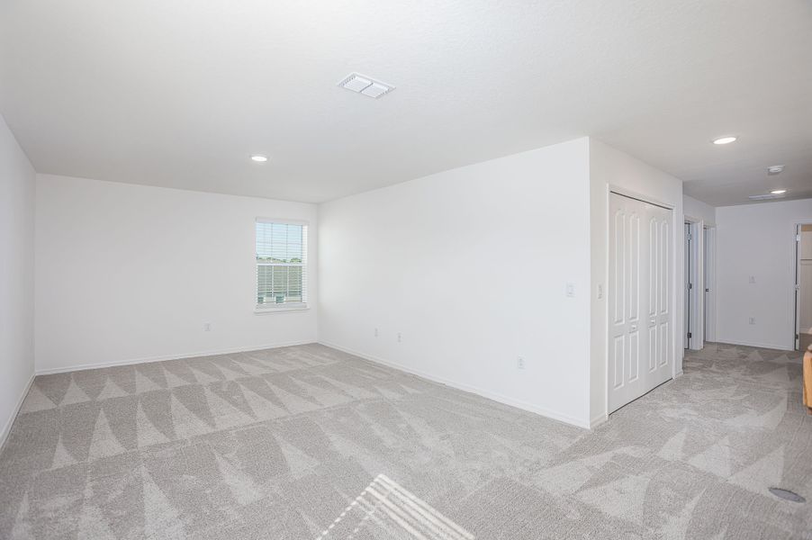 Representative unfurnished interior of a home built from the Melbourne by Maronda Homes in Port St. Lucie, Port St. Lucie (Image 24).