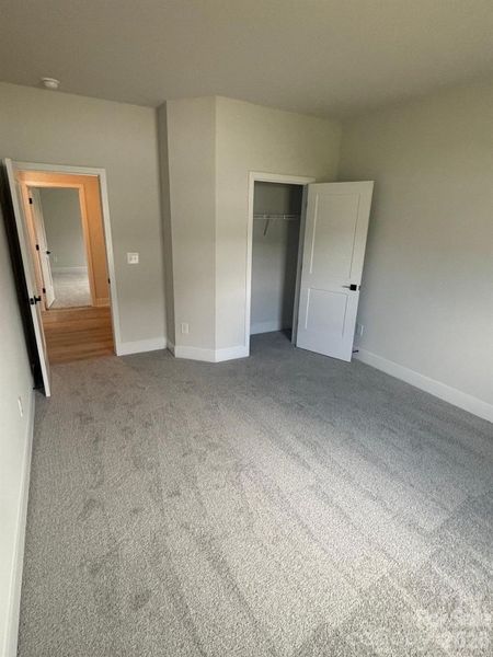 Spacious, unfurnished interior of a new home in Kerns Ridge, Salisbury (Image 15).