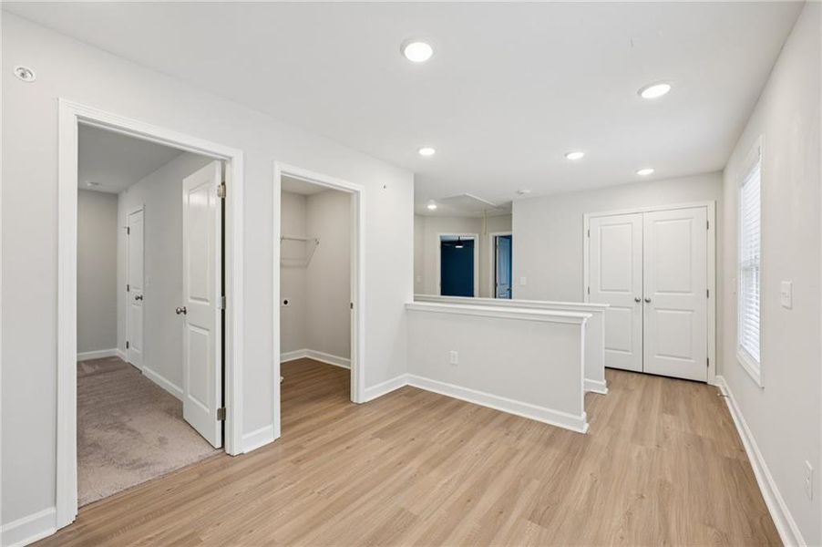 Spacious, unfurnished interior of a new home in , Marietta (Image 20).