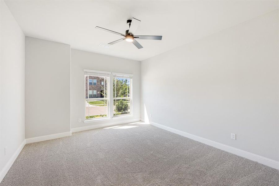 Spacious, unfurnished interior of a new home in Eagle Glen 60, Alvarado (Image 28).