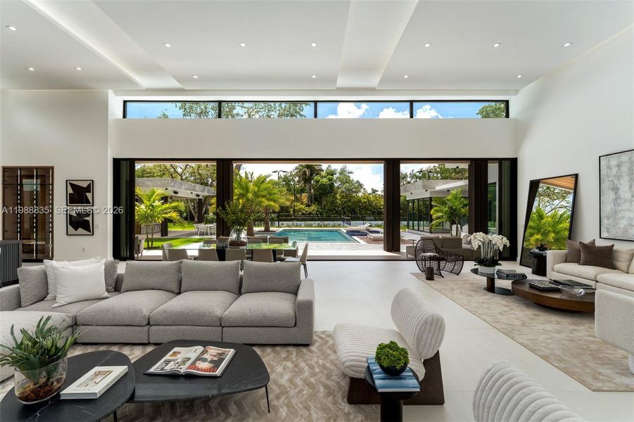 Community amenities in , Miami (Image 29).