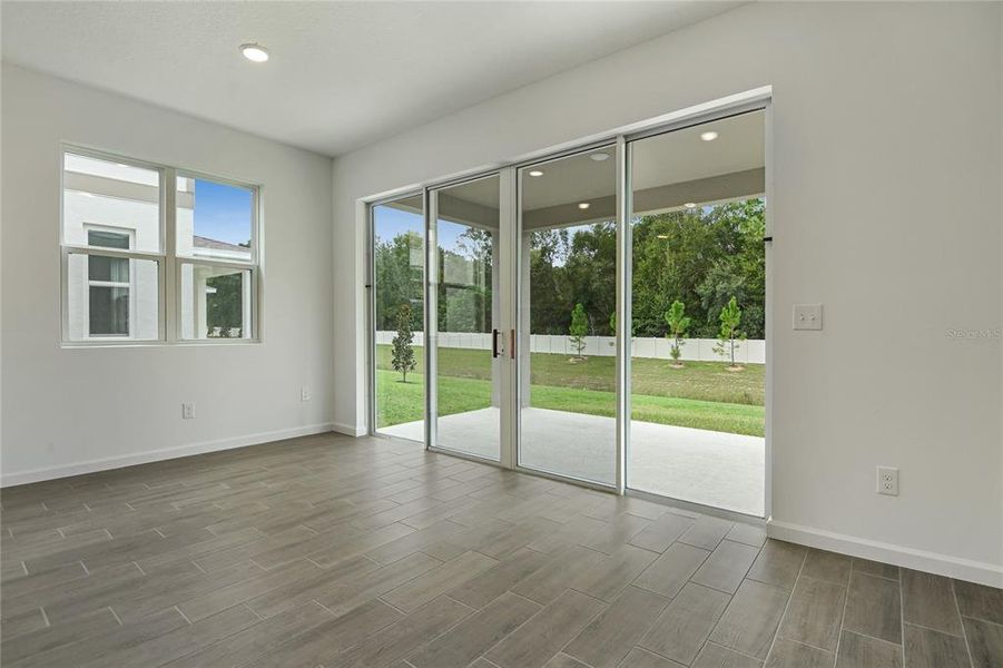 Spacious, unfurnished interior of a new home in Seasons at Aurora Oaks, Ocala (Image 14).