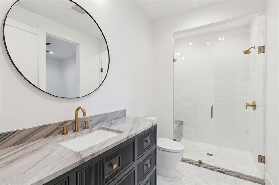 Furnished interior view inside a new home in , Dallas (Image 30).