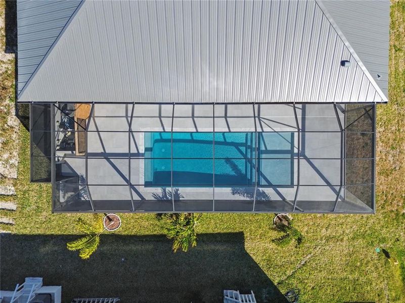 Exterior details and patio area of a home in , Port Charlotte (Image 29).